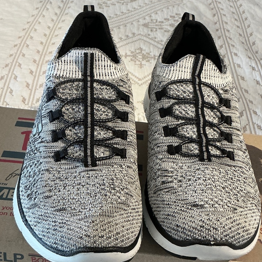 Skechers Men's Black and White Knit Sneakers - Picture 8 of 9